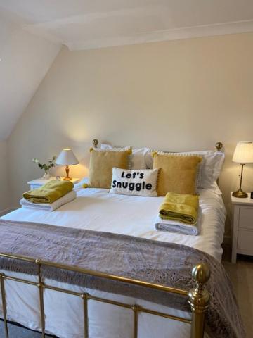 Stylish Contemporary Seaside Holiday Home With 5 Bedrooms, Sea View, Parking And Ev Point 헌베이 외부 사진